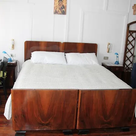 Dolomites Holidays Апартаменты *